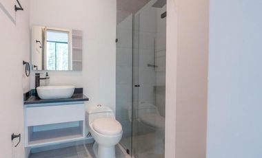 Venta de casa campestre en Rionegro con 4 alcobas y terraza