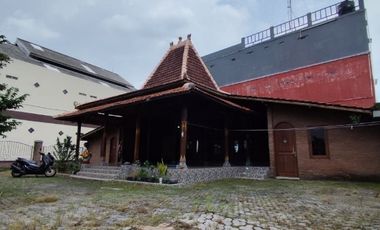 Rumah Joglo 400m² Strategis  Di Gajahan Colomadu