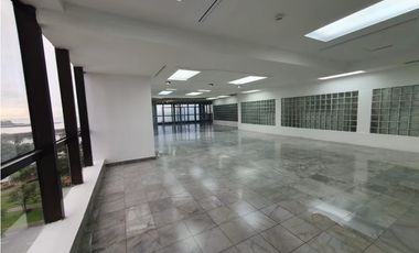 VENTA DE OFICINA EN AV BALBOA TORRE BAC