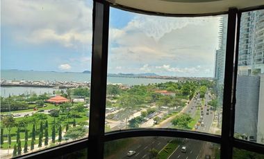 VENTA DE OFICINA EN AV BALBOA TORRE BAC