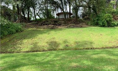 CASA EN VENTA, CON GRAN TERRENO