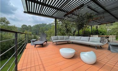 CASA EN VENTA, CON GRAN TERRENO