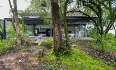 CASA EN VENTA, CON GRAN TERRENO