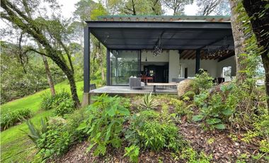 CASA EN VENTA, CON GRAN TERRENO