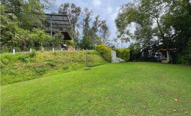 CASA EN VENTA, CON GRAN TERRENO