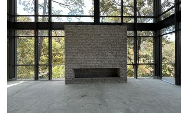 CASA EN VENTA, AVANDARO, LAGO Y BOSQUE