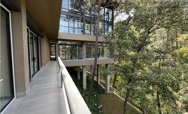 CASA EN VENTA, AVANDARO, LAGO Y BOSQUE