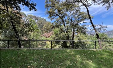 CASA EN VENTA, AVANDARO, LAGO Y BOSQUE