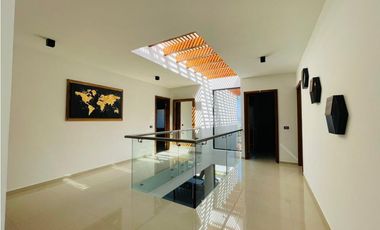 CASA EN RENTA FONTANA AVANDARO