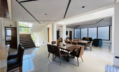 CASA EN RENTA FONTANA AVANDARO