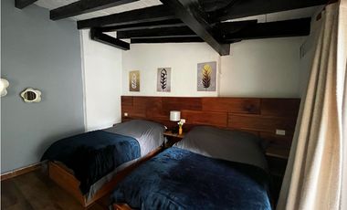 CASA EN VENTA CON GRAN JARDIN