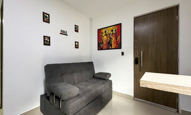 Se Alquila Aparta Estudio En Granada, En Segundo Piso Con Ascensor Para Renta Vacacional O De Larga Estancia