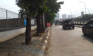 DISEWAKAN TANAH LOKASI STRATEGIS - PINGGIR JALAN TB. SIMATUPANG