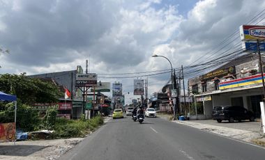 Tanah SHM Pekarangan Lingkungan Villa, 500 meter Jl. Kaliurang Km 12