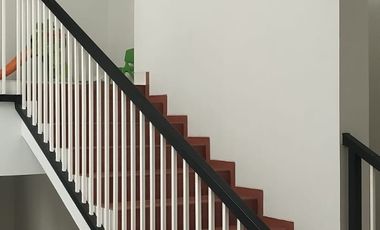 Rumah mewah di pondok hijau setiabudi harga dibawah pasar