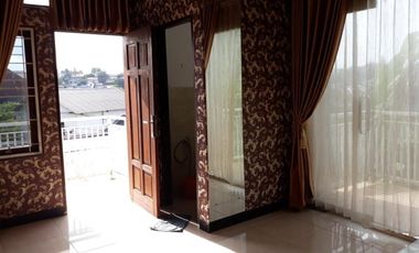 Dijual Cepat rumah 2 lantai ke bawah impres 4