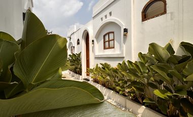 Villa siap huni lokasi strategis