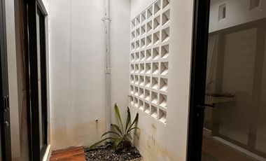 Villa siap huni lokasi strategis