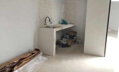 Rumah Baru selangkah dari Raya A. Yani Surabaya Kertomenanggal Gayungan