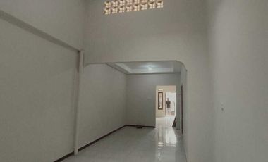 Disewakan rumah siap huni di taman harapan baru bekas