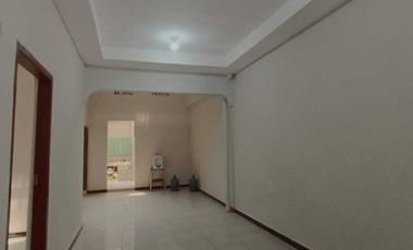 Disewakan rumah siap huni di taman harapan baru bekas