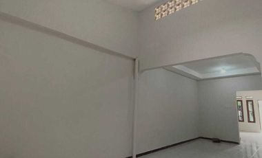 Disewakan rumah siap huni di taman harapan baru bekas