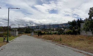 Terreno de Venta en Ascázubi – Urbanización privada