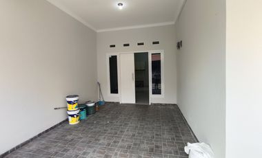 Disewakan rumah cantik di harapan indah Bekasi