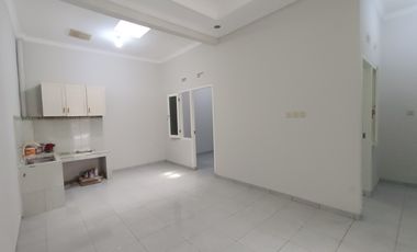 Disewakan rumah cantik di harapan indah Bekasi