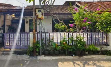 Rumah siap huni dalam komplek sukaluyu bandung. jarang ada