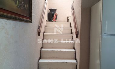 Infonavit La Margarita: Agradable Casa Duplex, amplia y en buenas condiciones.