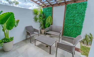 CASA DE 3 RECÁMARAS EN VENTA.PLAYA DEL CARMEN. ENTREGA INMEDIATA