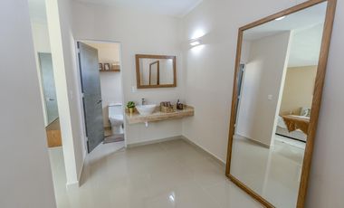 CASA DE 3 RECÁMARAS EN VENTA.PLAYA DEL CARMEN. ENTREGA INMEDIATA