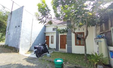 Rumah Plus Ruko Posisi Perumahan Paling Depan Hadap Jalan Utama