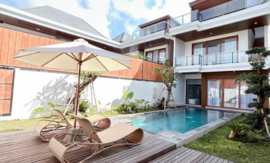 Villa Mewah Baru 3 Lantai View Laut di Nusa Dua Bali