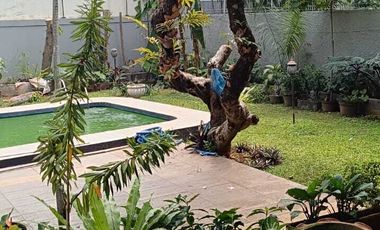 Disewakan Rumah Besar Siap Huni di Kemang Jakarta Selatan