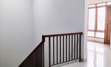 Disewakan Rumah Baru Minimalis exlusive cluster privasi di setiabudhi