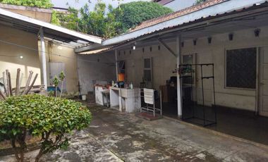 Disewakan dikontrakkan cocok untuk usaha klinik kuliner bengkel gudang