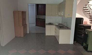 Disewakan Rumah Hook Terenovasi di Pluit Timur Residence Jakarta Utara