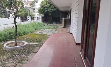 Disewakan Rumah Hook Terenovasi di Pluit Timur Residence Jakarta Utara