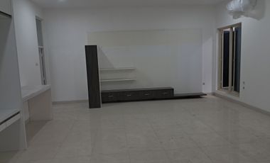 Disewakan Rumah Hook Terenovasi di Pluit Timur Residence Jakarta Utara