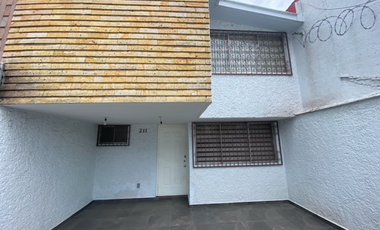 Casa en Renta en San Mateo Oxtotitlán, Toluca - Zona CU