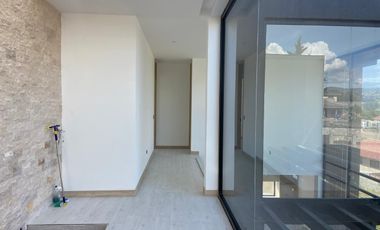 CASA DE LUJO CON PISCINA, CHALLUABAMBA