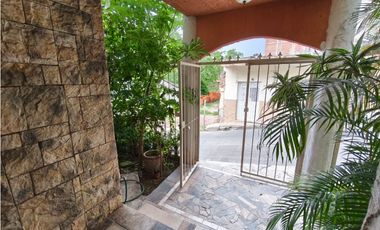 CASA 20 DE NOVIEMBRE, CENTRO PAJUACARAN MICHOACAN