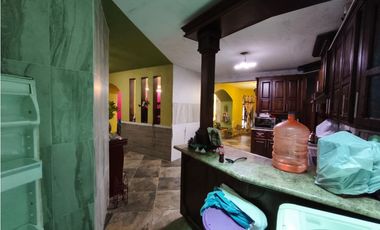 CASA 20 DE NOVIEMBRE, CENTRO PAJUACARAN MICHOACAN