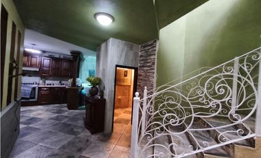 CASA 20 DE NOVIEMBRE, CENTRO PAJUACARAN MICHOACAN