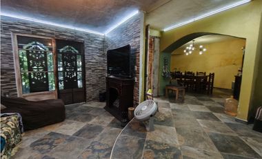 CASA 20 DE NOVIEMBRE, CENTRO PAJUACARAN MICHOACAN