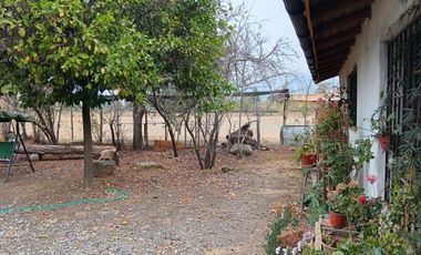 AL LADO DE RUTA L-710, A 20 MINUTOS DE SANTA CRUZ.