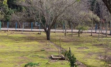 AL LADO DE RUTA L-710, A 20 MINUTOS DE SANTA CRUZ.