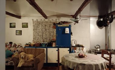 AL LADO DE RUTA L-710, A 20 MINUTOS DE SANTA CRUZ.